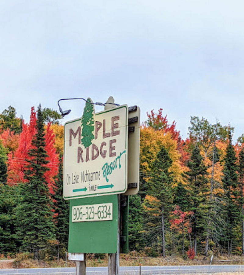 Maple Ridge Resort (Rose-Art Lodge)
